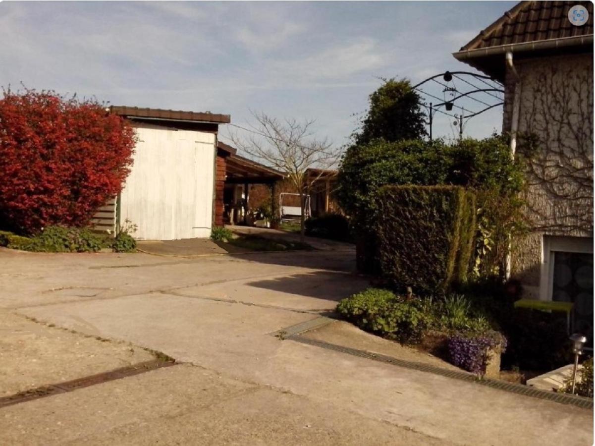 Les Nympheas, Appart Au Calme Et Grand Jardin A 15 Min De Disneyland, Crecy-la-Chapelle Eksteriør bilde